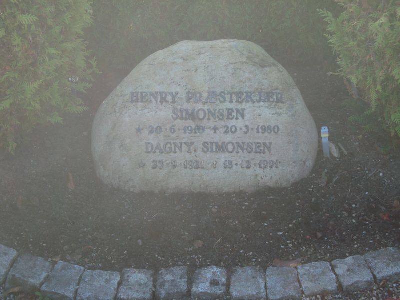 Henry Praestekjaer Simonsen.JPG